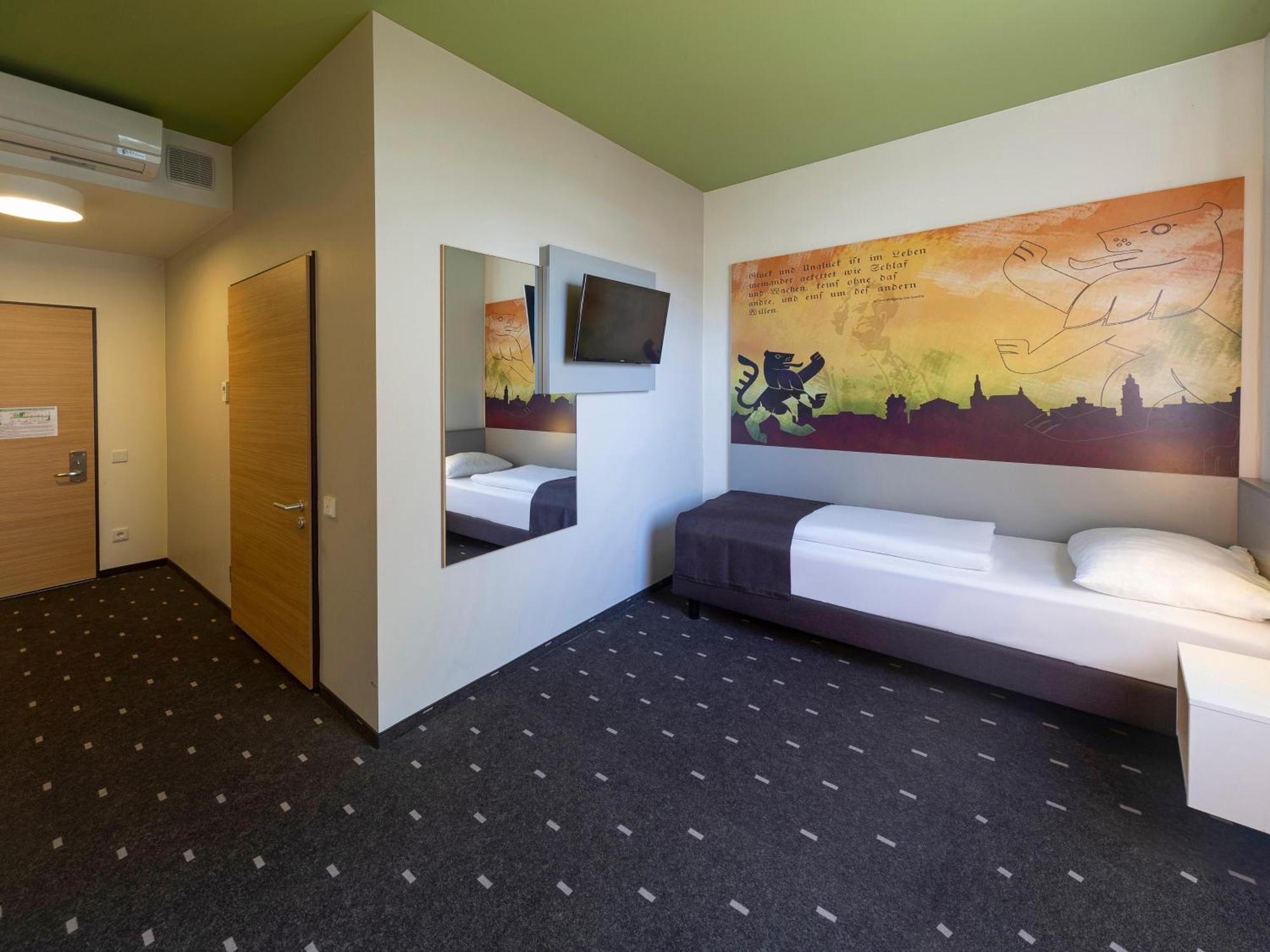 B&B Hotel Weimar Экстерьер фото